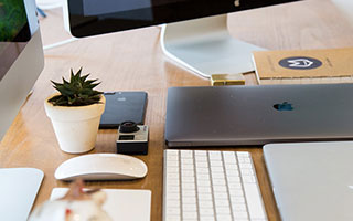 别急着下结论，51爆料这件事一出来就让人感觉不太对，后劲大到让人不敢轻易下判断。